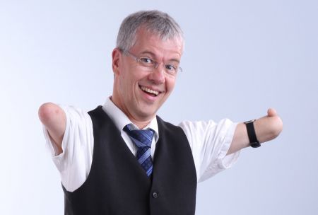 Rainer Schmidt moderiert den Fachtag Inklusion am 20. September 2017 (Foto: Johannes Hahn)